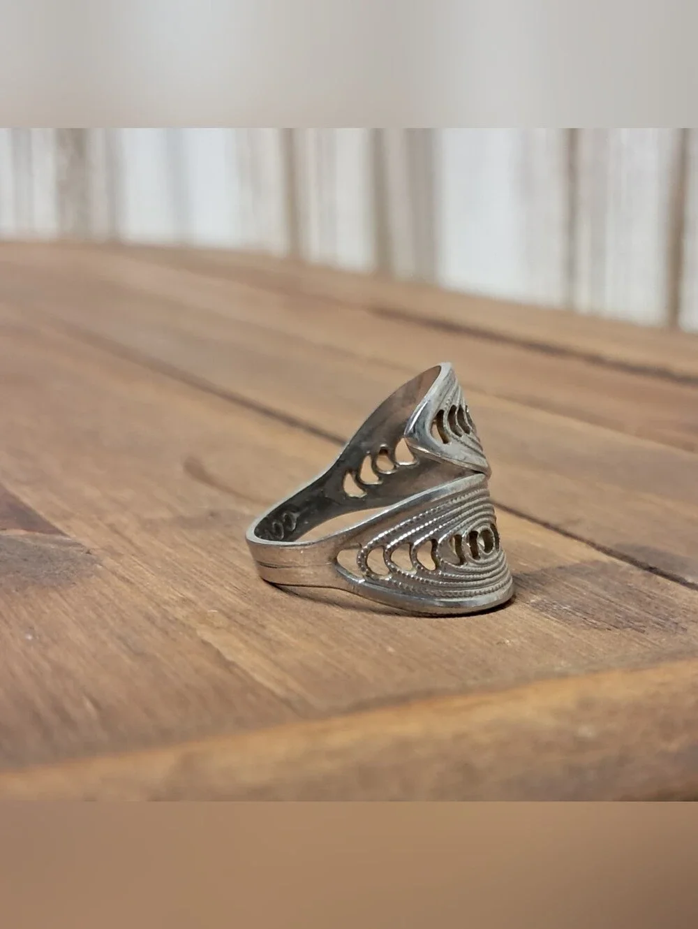 Vintage Sarah Coventry Caress Ring Silver Tone Filigree Bypass Wrap Adjustable